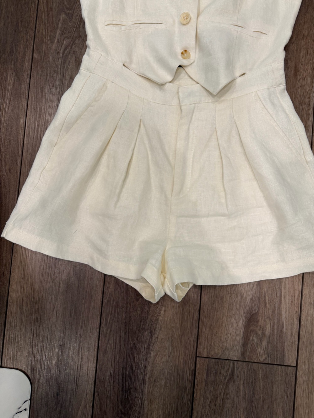 Blanc NYC High-Rise White Vest Romper - Picture 7 of 9